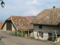 Photo : Toitures typique du village